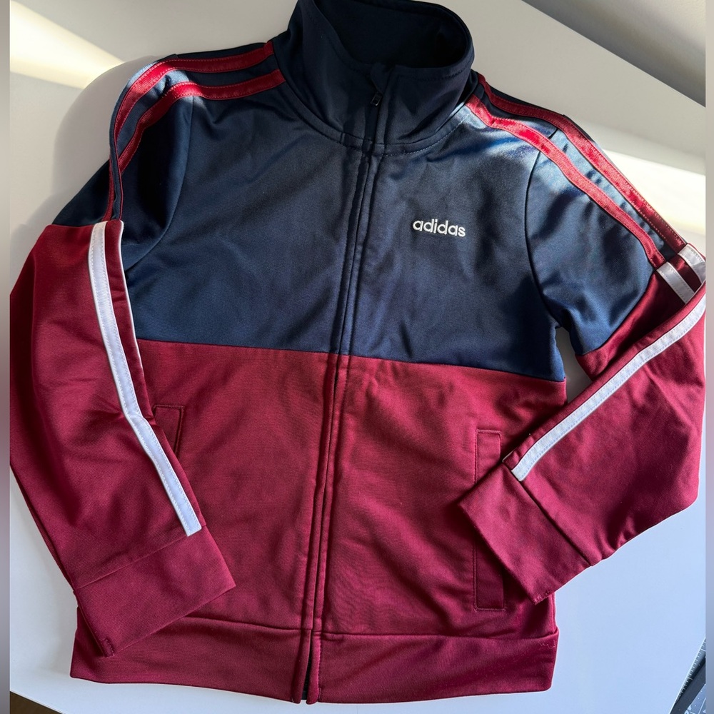 $50 Boys adidas track jacket - like new size 5 - Picture 1 of 6